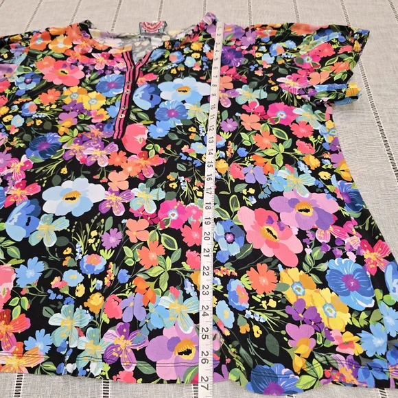 Johnny Was Wild Bloom FLUTTER SLEEVE HENLEY Woman’s Size 2x - Picture 11 of 16
